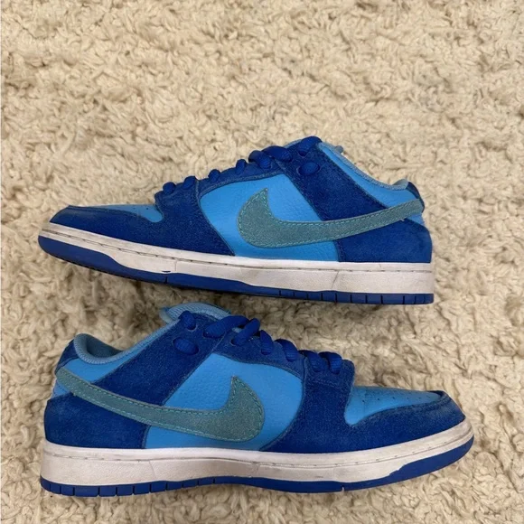 Nike SB Dunk Low “Blue Raspberry” - Picture 2 of 7